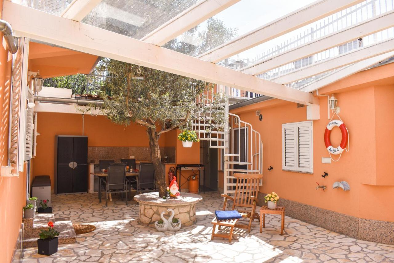 Kuca Za Odmor Antic - Holiday House Antic Нови Винодолски Екстериор снимка