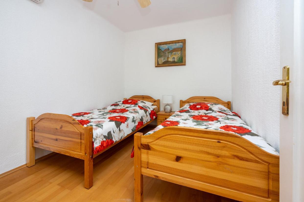 Kuca Za Odmor Antic - Holiday House Antic Нови Винодолски Екстериор снимка